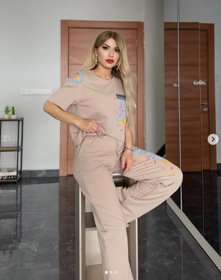 Women Printed Co-Ord set With Crop Top And Jogger